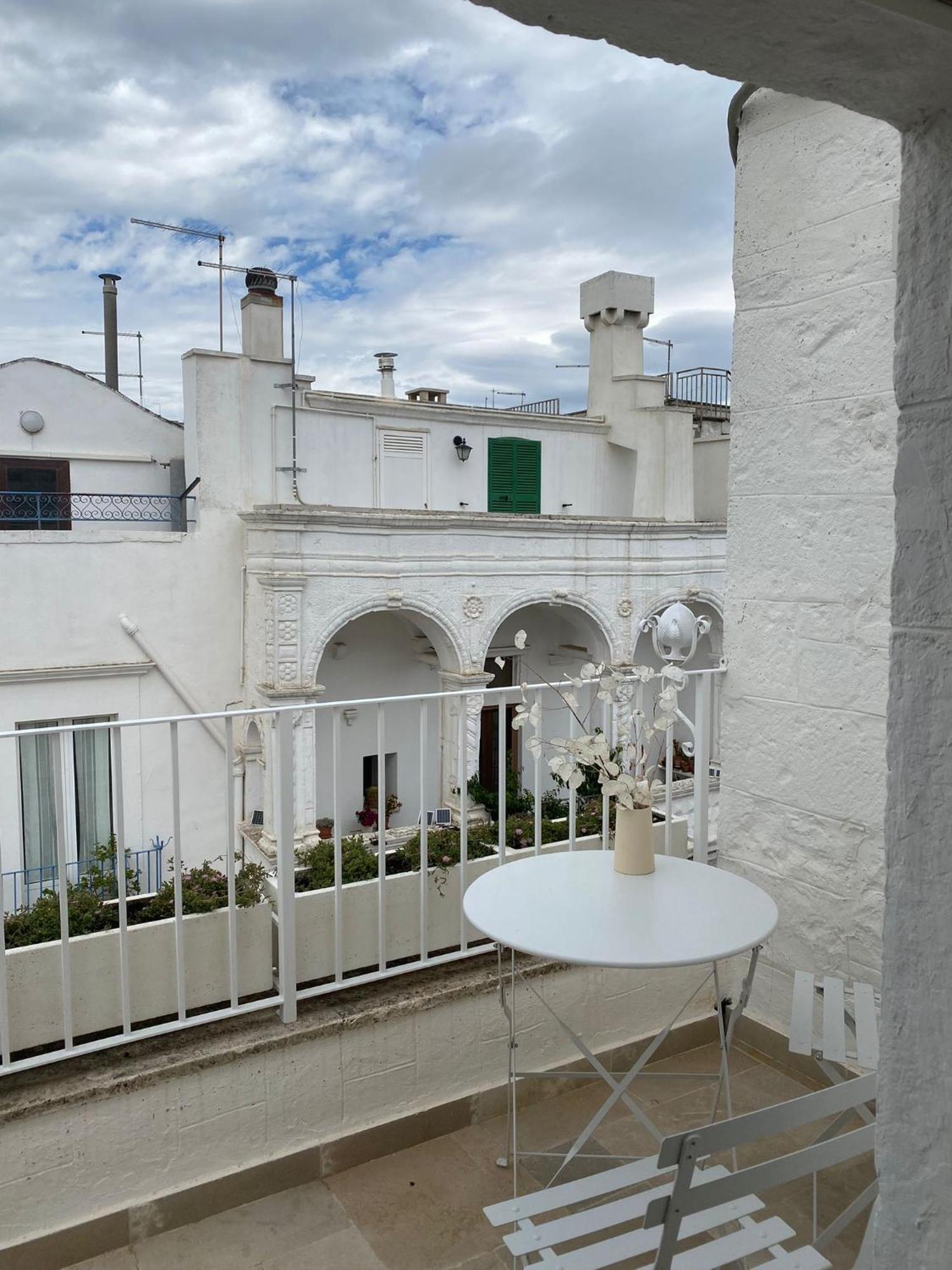 Casa U Burie, Casa Design Con Terrazza Panoramica E Jacuzzi Appartement Cisternino Buitenkant foto